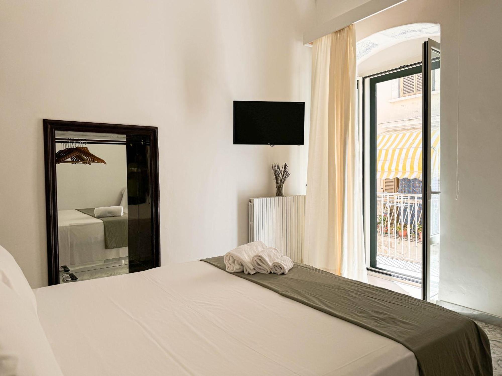 Bed & Breakfast Locanda Trani Exterior foto